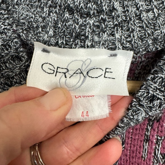 Vintage Grace Oversized Knit Sweater Made in Canada - Picture 4 of 10